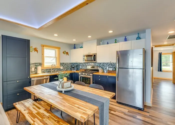Waterfront Lodi Vacation Rental On Lake Wisconsin!
