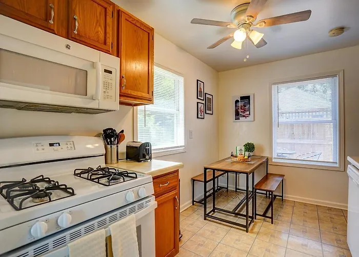 30 Day Minimum - Entire House Deck Close To Hosp